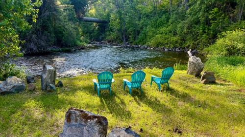 Arlee House | Jocko River Retreat - A Nature Lovers Dream
