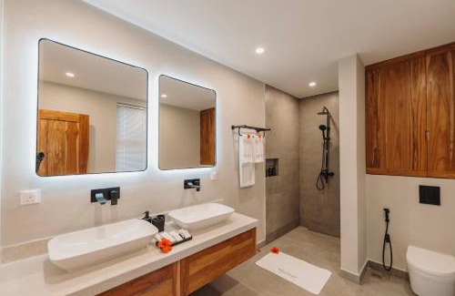Mkunguni Hotel | Johari Beach Resort, Kizimkazi Zanzibar