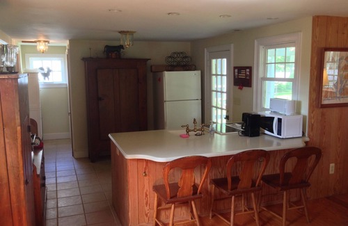 St. Michaels Cottage | John Bruff Waterview Cottage - on Harbor and on Park - In Town St. Michaels!