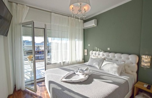 Chalcis Hotel | John's Hotel