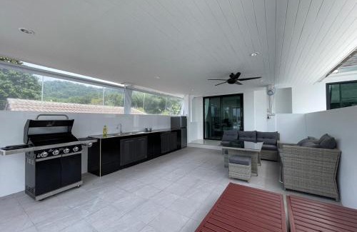 Ban Saiyuan Villa | John’s pool villa Rawai