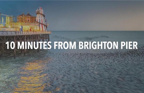 Peacehaven House | JOHN WAYNE'S LODGE by sea