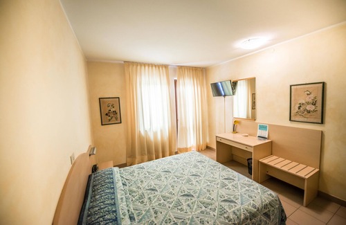 Peschiera del Garda Hotel | Johnson