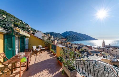 Camogli Apartment | JOIVY Camogli Treasure for 4 with Terrace and Incredible View