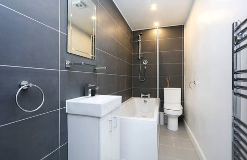 Stockbridge Apartment | JOIVY Delightful 3-bed flat near Inverleith Park