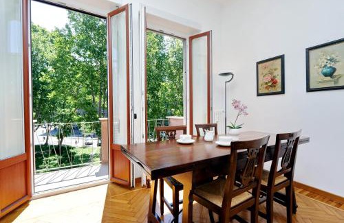 Zona Solari Apartment | JOIVY Fabulous 1-bedroom flat with Terrace next to Park