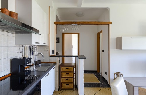 Rapallo Apartment | JOIVY Kiki House