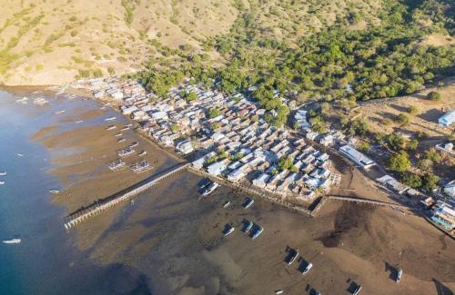Komodo House | Jojo Komodo Village Homestay