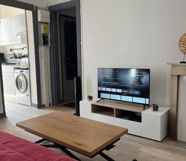 Saint-Ouen Apartment | Joli appart à 10 minutes de Paris en métro - Parking Offert