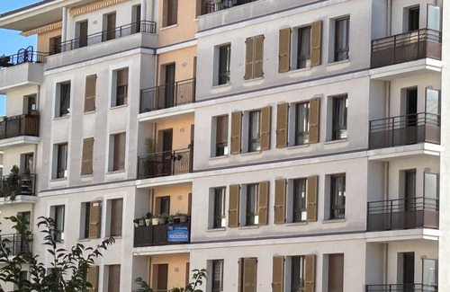 Malakoff Apartment | Joli Appartement 6 Couchages - Métro 4 Direct Vers St Germain-des-prés et Cité