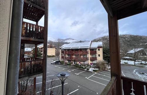 Ax-les-Thermes Apartment | Joli appartement avec terrasse
