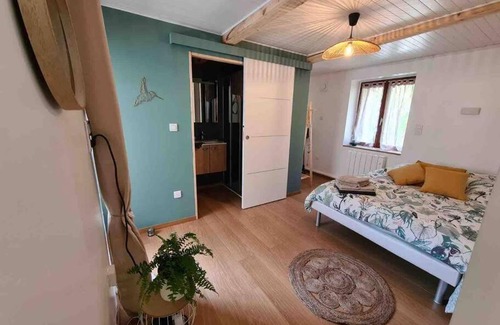 Chalon-sur-Saone Apartment | Joli appartement avec coin jardin