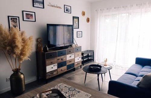 Nerac Apartment | Joli gîte indépendant au calme tout confort wifi climatisation draps et serviettes incluses parking gratuit