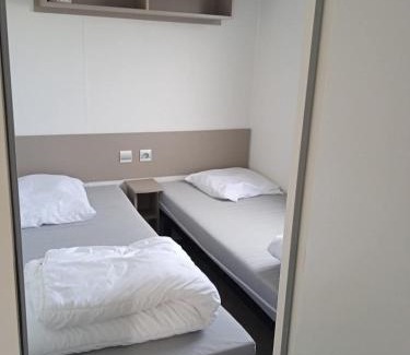 Coulanges Other | Joli mobilhome 7 places, 3 chambres Blois Amboise Piscine