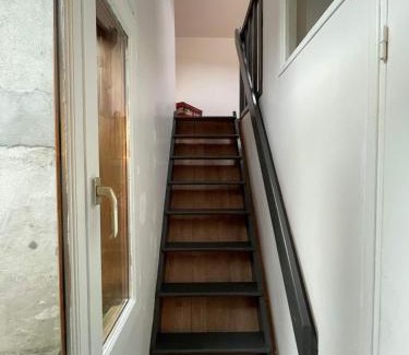 Eu Apartment | Joli petit F1 plein centre ville