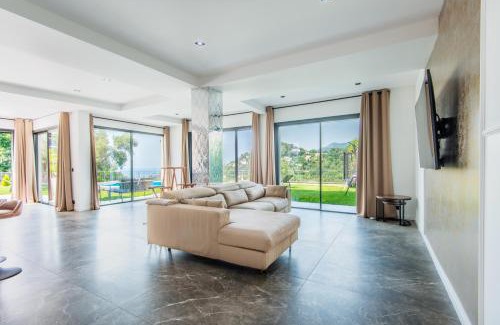 Menton House | Jolie maison au calme