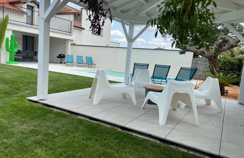 Lherm House | Jolie Maison Avec Piscine