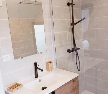 Ploudalmezeau House | Jolie maison contemporaine proche plage