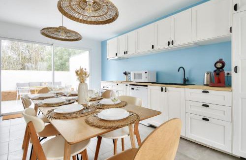 La Gueriniere House | Jolie maison pour 8 - 400m de la plage - terrasse