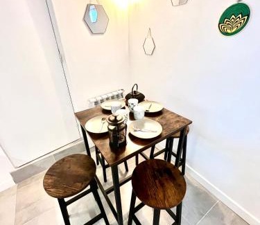 Vitry-sur-Seine Apartment | Jolie Mini Maison Lovely Tiny House