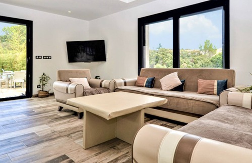 Bezouce House | Jolie Villa Avec Piscine ET Sans VIS A VIS