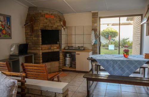 Hartenbos House | Jomari Guest House