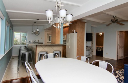 Rocky Mount House | JOMO TriTerrace Enjoy Family, Relax Lakefront, Lake View, Priv dock Boat Slip