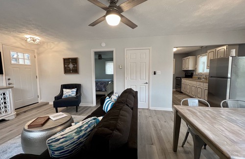 Rocky Mount House | JOMO TriTerrace Enjoy Family, Relax Lakefront, Lake View, Priv dock Boat Slip