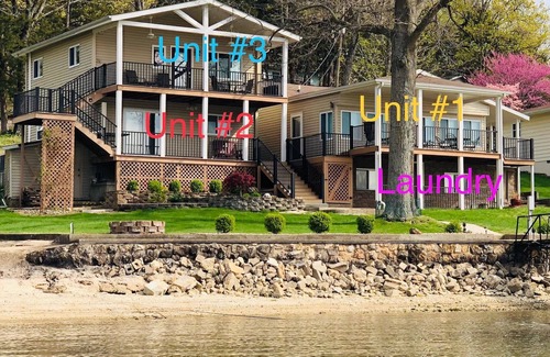 Rocky Mount House | JOMO - Unit 3 TriTerrace *Relax Lakefront *Enjoy Fam