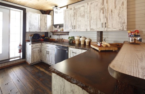 Moncton Ski Chalet | Jone's Brook Cottage: BBQ-Pool-Table-Firepit-AC