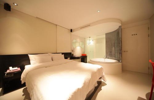 Jongno Hotel | Jongno Hotel Pop Leeds Premier