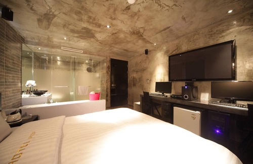 Jongno Hotel | Jongno Hotel Pop Leeds Premier