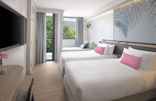 Karon Hotel | JonoX Phuket Karon Hotel