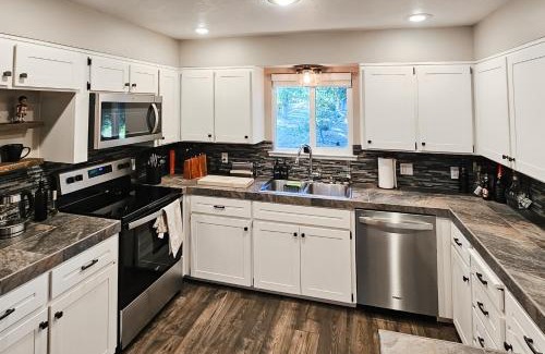 Groveland House | Jordan Oak