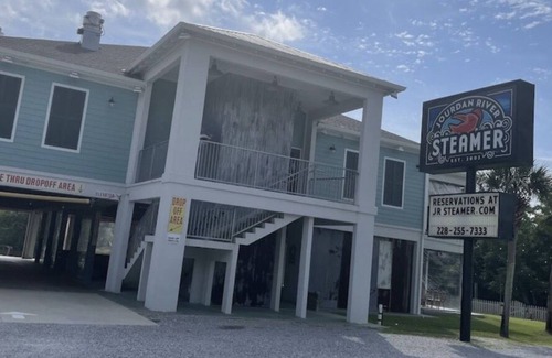Kiln House | Jordan River Shores Home Away From Home