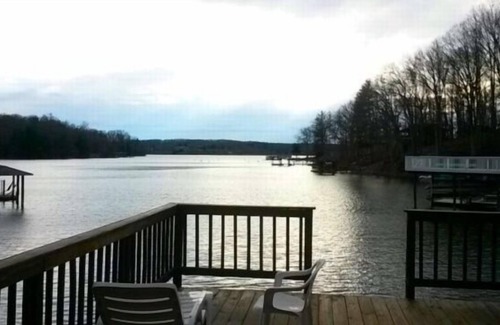 North Shore House | Jordan's Chalet - Wifi, A-Frame Chalet, Great View.