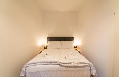 Kaisermuhlen Apartment | josef's home I Maxi Apartment I near UNO, VIC
