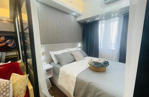 San Antonio Apartment | Josephine Suites In Makati with Parking