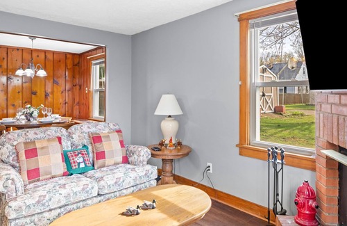 Ravenna House | Joshuas Cozy Home Near Downtown
