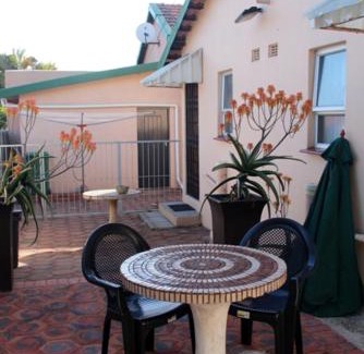 Bluff House | JoThams Bed & Breakfast or Self-catering