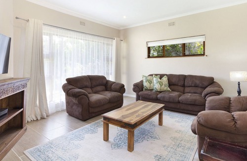 Strand House | Joubert 107 by HostAgents