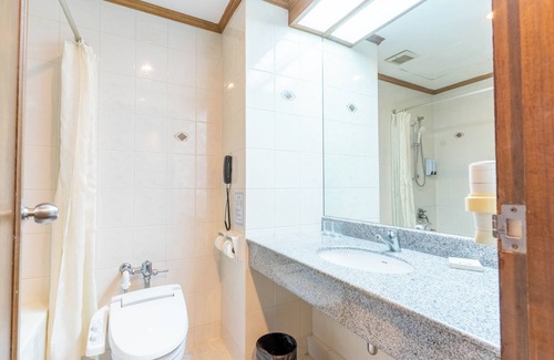 Khlong Tan Hotel | Journeyhub Sukhumvit 26 Bangkok