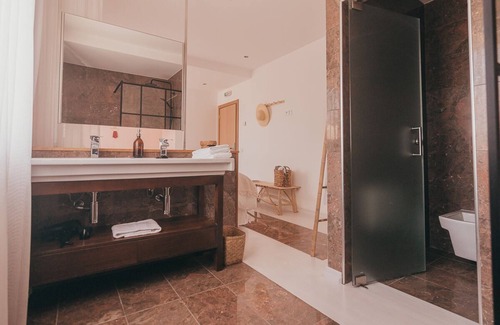 Sao Pedro de Muel Bed & Breakfast | Joy Beach House