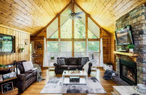 Sevierville Villa | Joy's Retreat Cabin