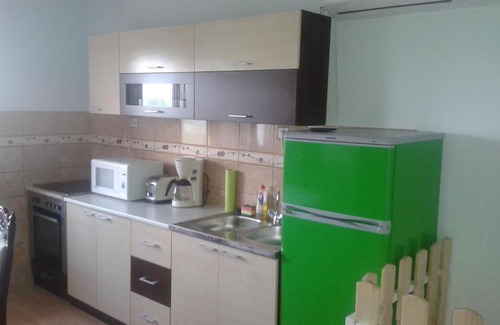 Balatonkeresztur House | József Apartman
