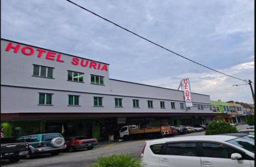 Kampung Pengkalan Hotel | JQ Suria Hotel