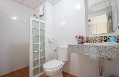 Suan Luang Hotel | JR Mansion