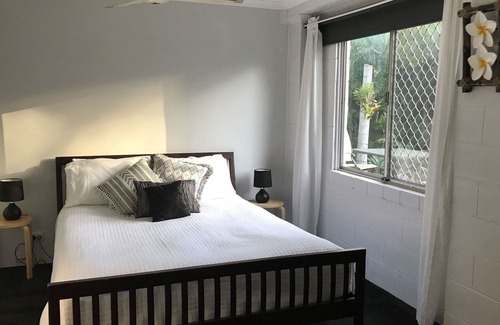 Nelly Bay Apartment | JR's on Mango on Beautiful Magnetic Island