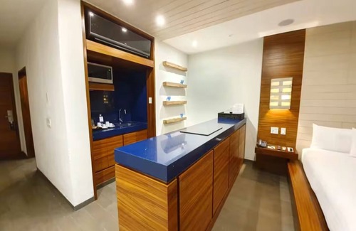 El Medano Ejidal Apartment | Jr. Suite at Hotel Bahia by Preferred Hotels