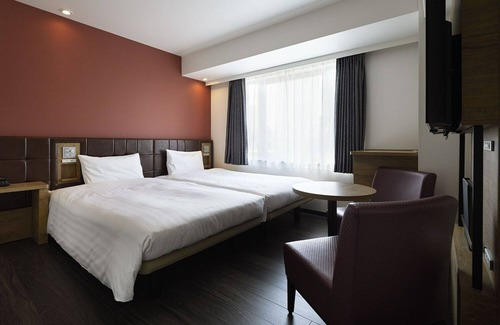 Nishishinsaibashi Hotel | JR WEST GROUP VIA INN SHINSAIBASHI